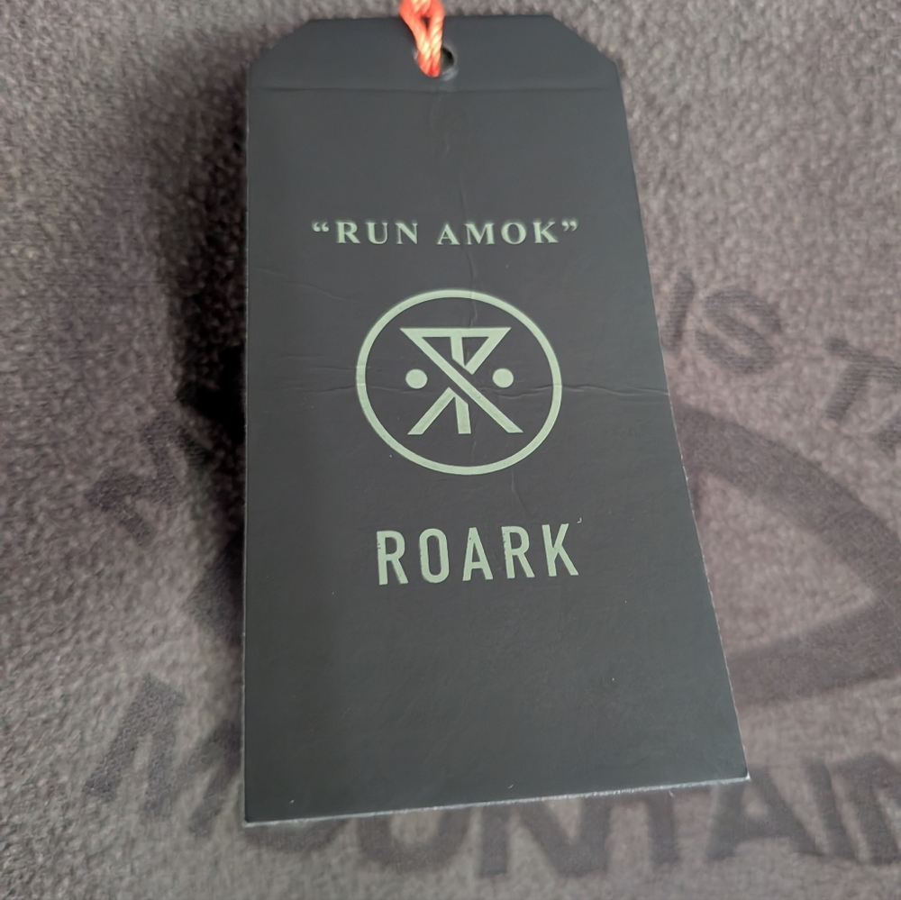 Roark White Cloud Crew Size Medium - Picture 8 of 9